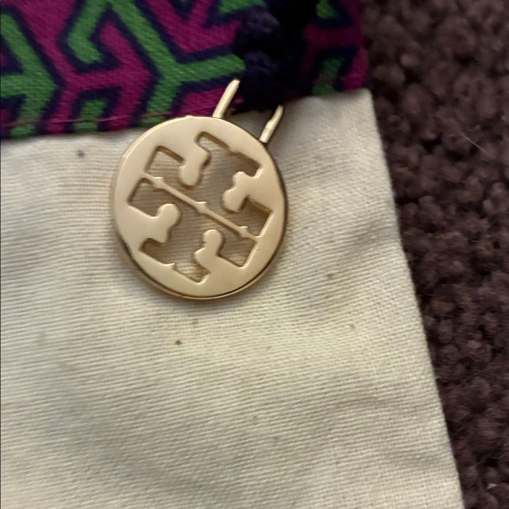 Tory Burch Drawstring Cotton Dust Bag w Gold tone Logo Charm NEW - Picture 3 of 3